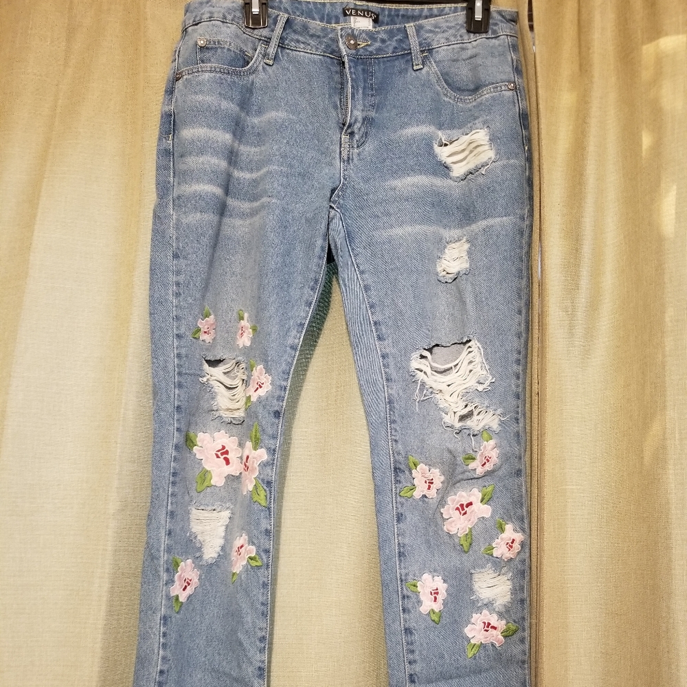 Venus Jean's